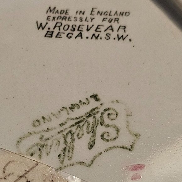 Vtg Shelley Bone China Pin  Dish Soldiers Memorial in Bega NSW Australia - Picture 6 of 9